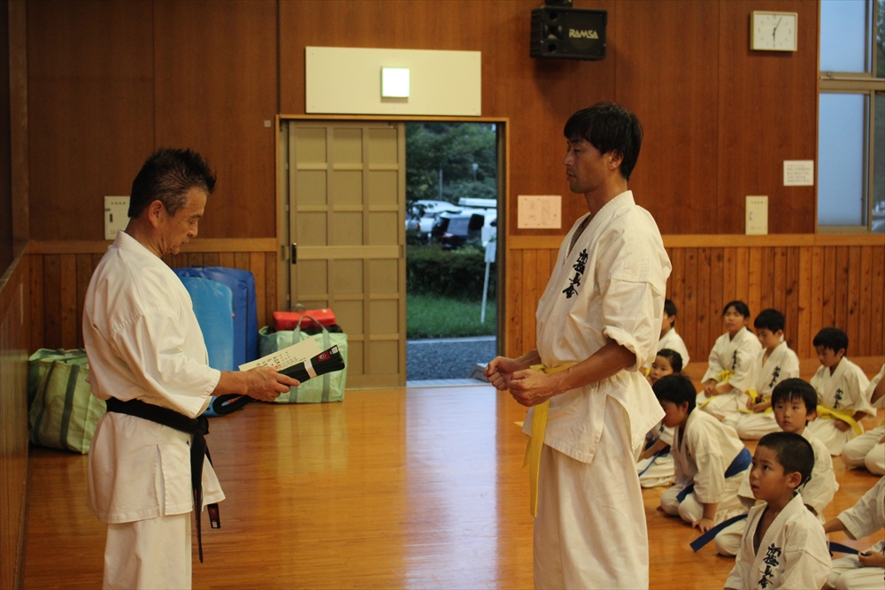 ��l��É�����蓹�I�茠���@�V�ɐ^����É��֓c�i������