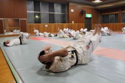 �V�ɐ^��É��x���i������