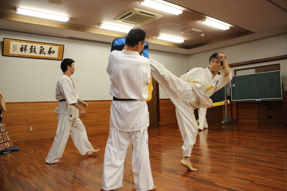 新極真会空手　浜松市東区天王　板垣道場